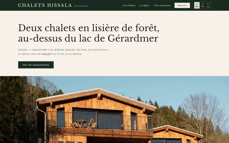 L'accueil. Une identité sobre, au service des photos.